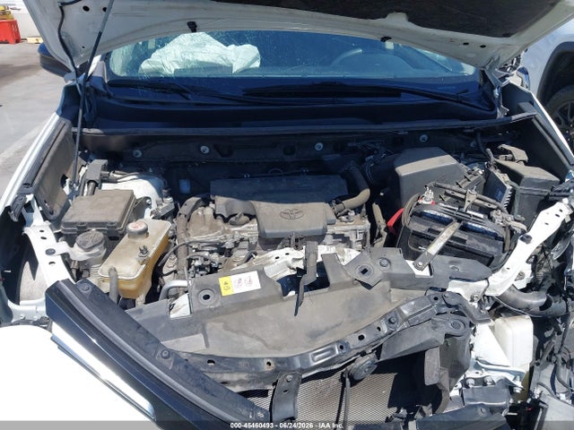 Toyota RAV4 LE 2018 JTMZFREV0JJ158462 Image 10