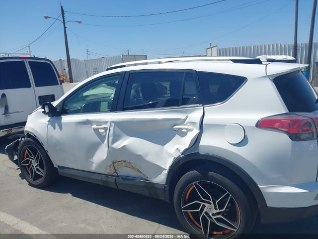Toyota RAV4 LE 2018 JTMZFREV0JJ158462 Image 14