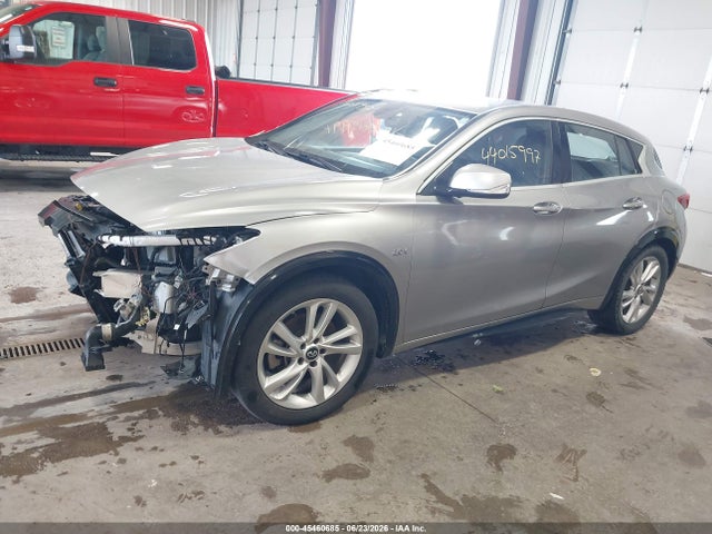 SJKCH5CP2HA033404 Infiniti QX30