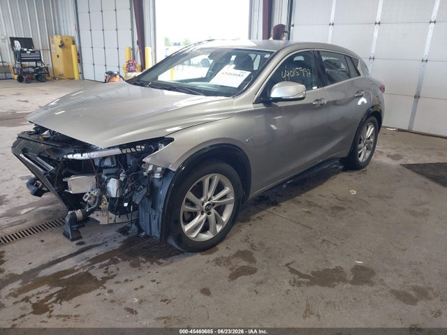 SJKCH5CP2HA033404 Infiniti QX30