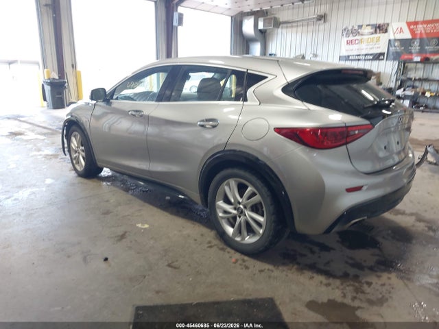 SJKCH5CP2HA033404 Infiniti QX30