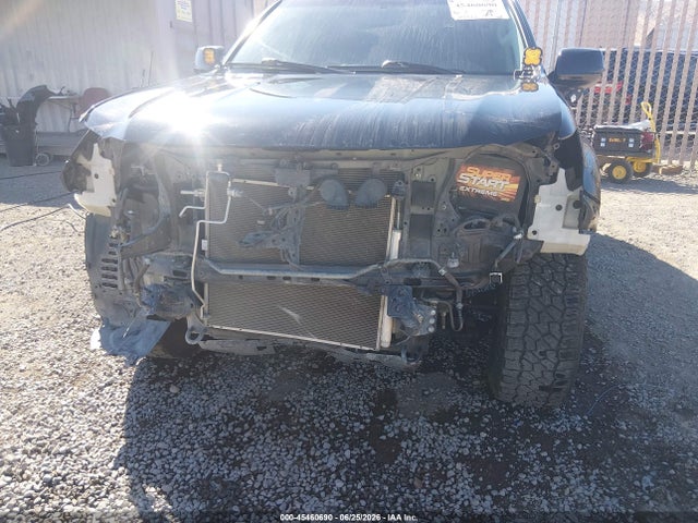 Lexus GX 460 2016 JTJBM7FX4G5137852 Image 6