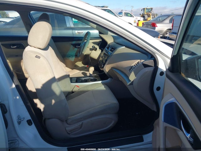 Продажа на аукционе авто 2015 Nissan Altima 2.5 S, vin: 1N4AL3AP1FC235402, номер лота: 45460699