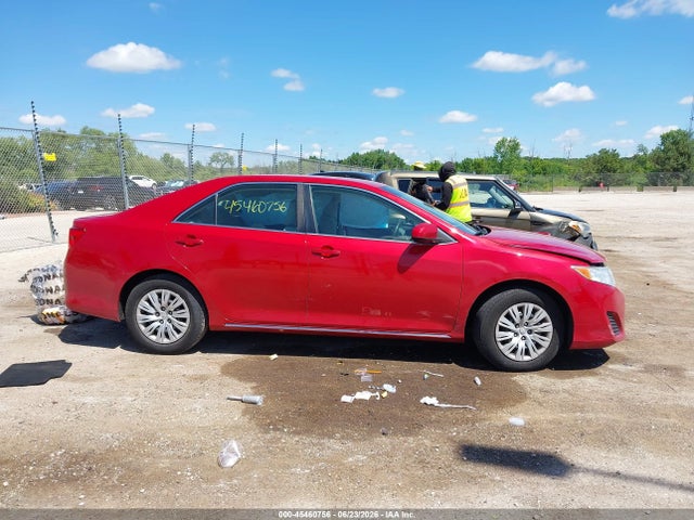 2014 Toyota Camry Le მანქანა იყიდება აუქციონზე, vin: 4T4BF1FK2ER351659, აუქციონის ნომერი: 45460756