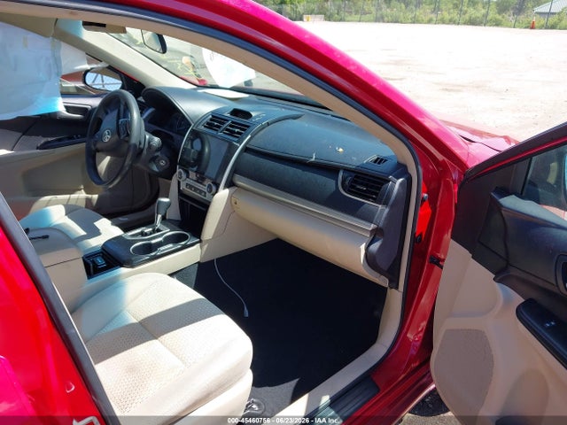 2014 Toyota Camry Le მანქანა იყიდება აუქციონზე, vin: 4T4BF1FK2ER351659, აუქციონის ნომერი: 45460756