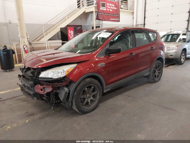 Ford ESCAPE S 2014 1FMCU0F73EUA63174 Image 2
