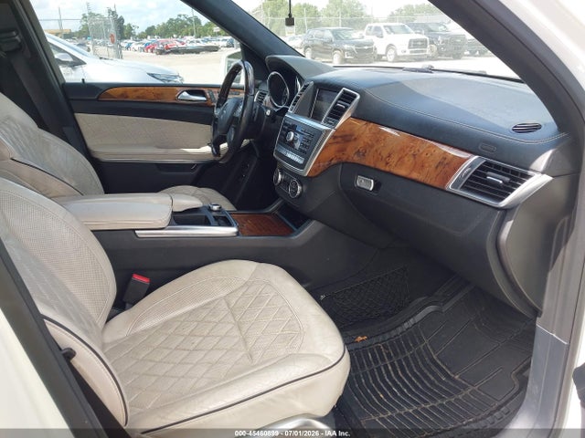 45460899 :رقم المزاد ، 4JGDF7DE6GA642656 vin ، 2016 Mercedes-benz Gl 550 4matic مزاد بيع
