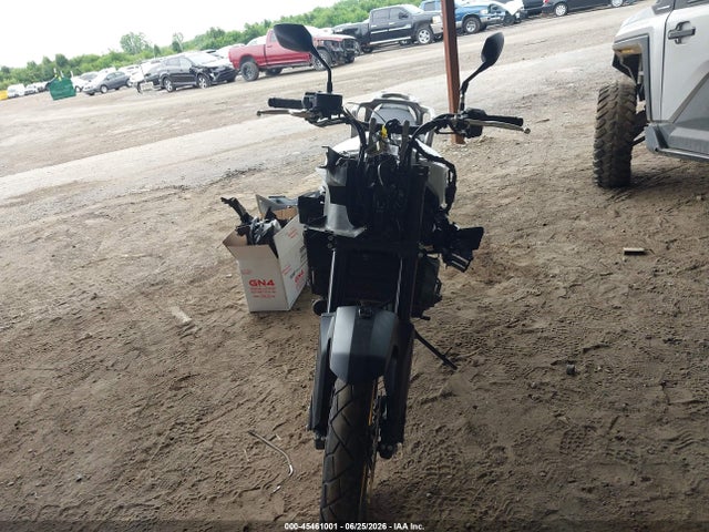 45461001 :رقم المزاد ، JH2RD1717SK000690 vin ، 2025 Honda Xl750 مزاد بيع