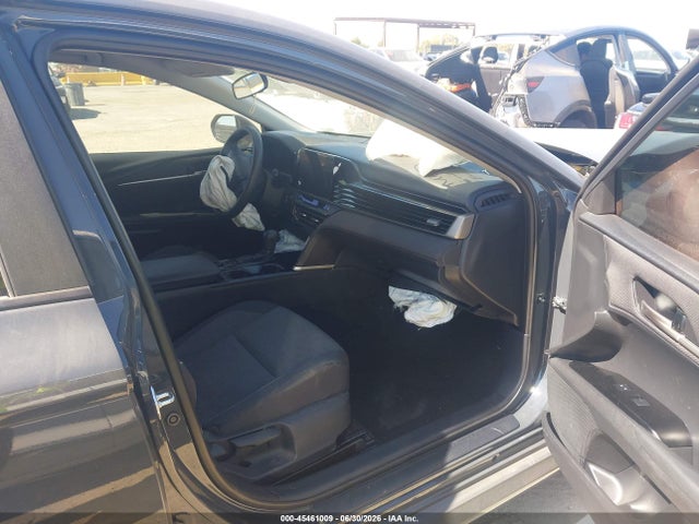 Toyota CAMRY LE 2025 4T1DAACK1SU109527 Image 5