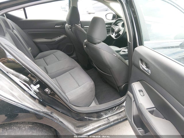 1N4BL4DW1NN384733 Nissan Altima Sv Intelligent Awd