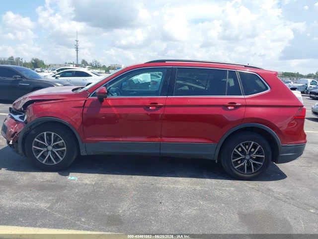 Продажа на аукционе авто 2019 Volkswagen Tiguan 2.0t Se/2.0t Sel/2.0t Sel R-line/2.0t Sel R-line Black, vin: 3VV3B7AX0KM135699, номер лота: 45461082