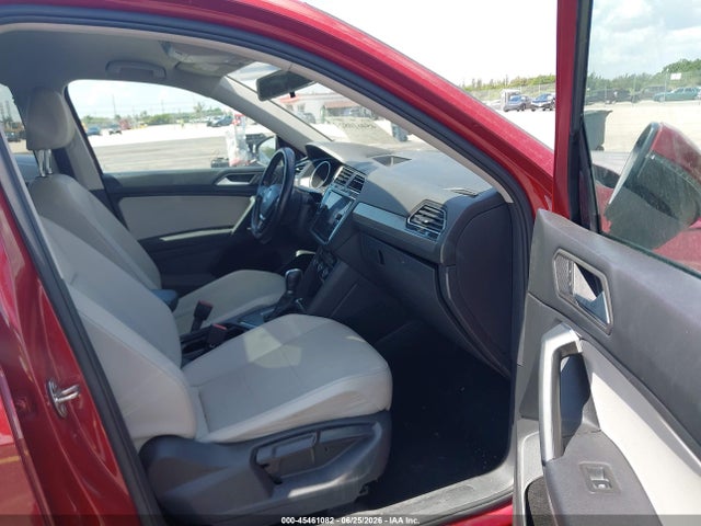 Продажа на аукционе авто 2019 Volkswagen Tiguan 2.0t Se/2.0t Sel/2.0t Sel R-line/2.0t Sel R-line Black, vin: 3VV3B7AX0KM135699, номер лота: 45461082