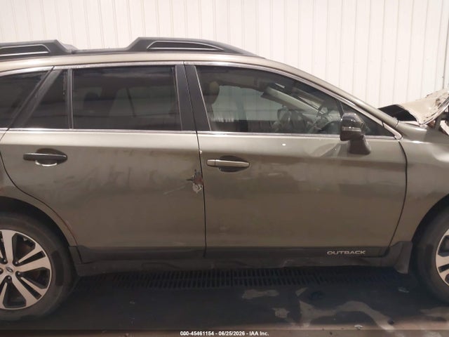 Продаж на аукціоні авто 2018 Subaru Outback 2.5i Limited, vin: 4S4BSANC0J3290604, номер лоту: 45461154