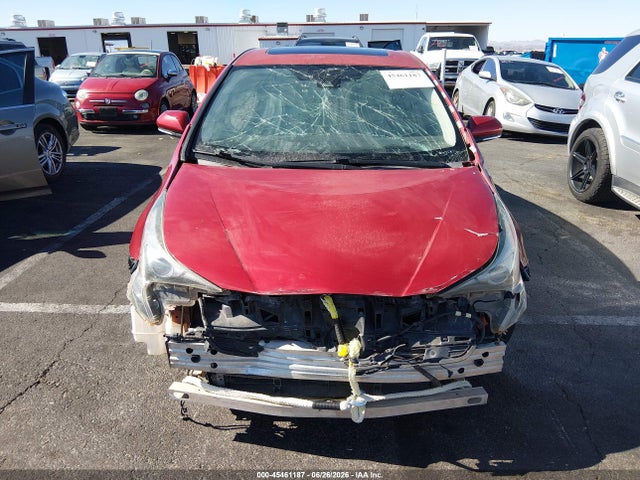 Toyota Prius Four 2018 JTDKARFU8J3552107 Image 13
