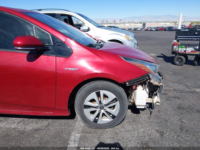 Toyota Prius Four 2018 JTDKARFU8J3552107 Image 20