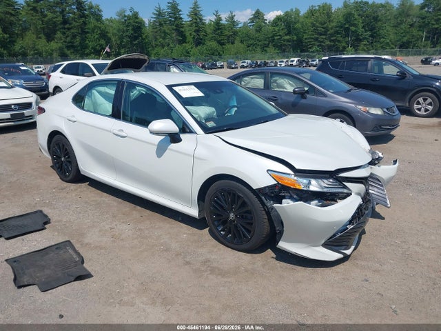 2018 4T1B11HK9JU010341 main image