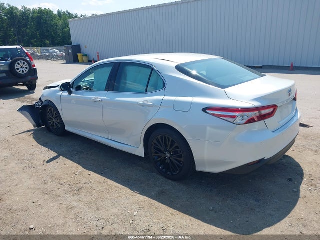 4T1B11HK9JU010341 Toyota CAMRY XLE