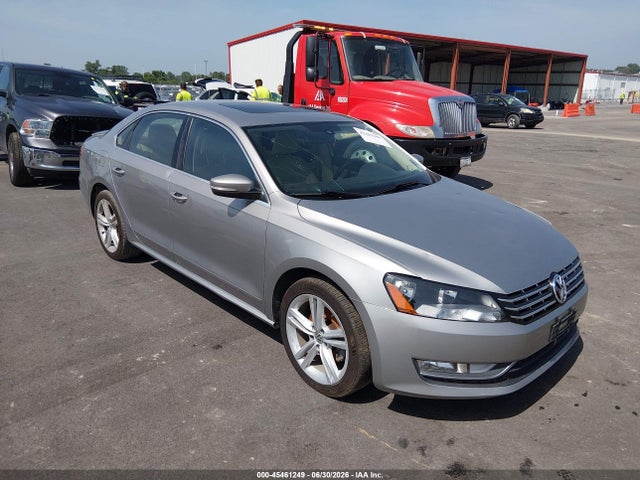 2013 Volkswagen Passat 2.0l Tdi Sel Premium მანქანა იყიდება აუქციონზე, vin: 1VWCN7A38DC073604, აუქციონის ნომერი: 45461249