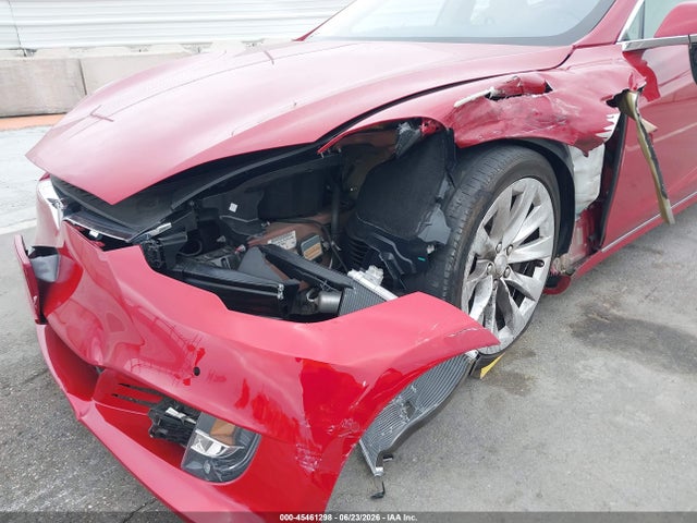 Продаж на аукціоні авто 2018 Tesla Model S, vin: 5YJSA1E21JF276146, номер лоту: 45461298