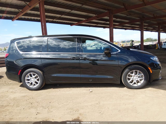 2C4RC1BG3SR585339 Chrysler Pacifica Select