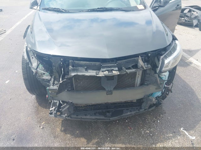 1G1ZE5ST7HF228981 Chevrolet MALIBU 1LT