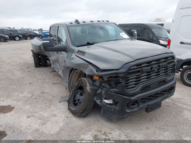 45461341 :رقم المزاد ، 3C63RRGL1TG328784 vin ، 2026 Ram 3500 Tradesman  4x4 8' Box مزاد بيع