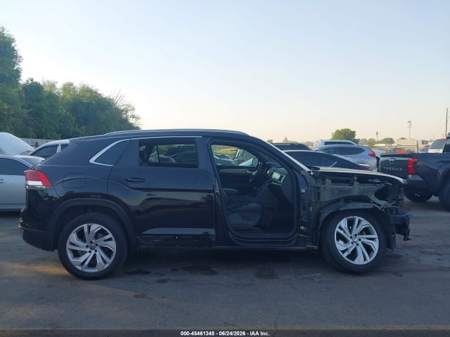 1V2ME2CA8LC208101 Volkswagen Atlas Cross Sport 3.6l V6 Sel