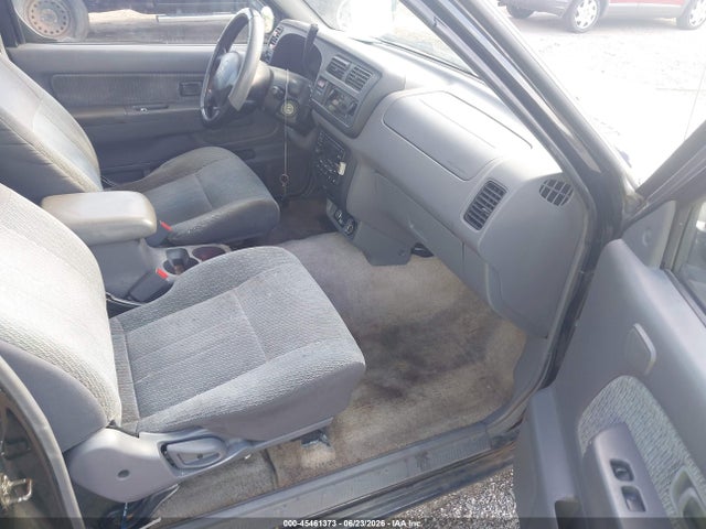 45461373 :رقم المزاد ، 1N6DD26S3XC306223 vin ، 1999 Nissan Frontier Se/xe مزاد بيع