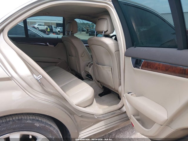 2009 Mercedes-benz C 300 Luxury/sport მანქანა იყიდება აუქციონზე, vin: WDDGF54XX9R084666, აუქციონის ნომერი: 45461406