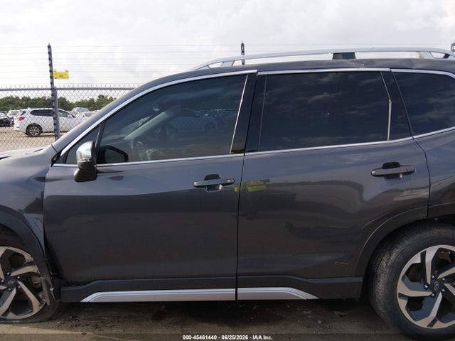 Subaru Forester Touring 2022 JF2SKARC3NH530026 Image 15