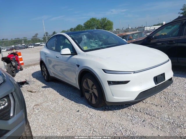 Tesla Model Y All-wheel Drive/long Range Launch Series/premium All-wheel Drive 2026 7SAYGDEE8TF339558 zdjęcie główne