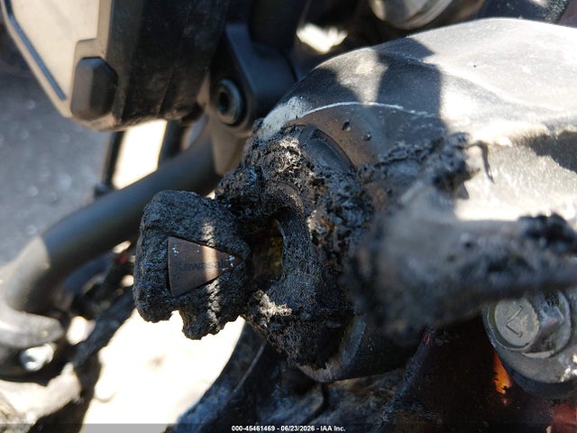 45461469 :رقم المزاد ، ML5ZRDF14RDA68762 vin ، 2024 Kawasaki Zr900 F مزاد بيع