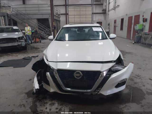 1N4BL4FW1LC137038 Nissan Altima Platinum Intelligent Awd