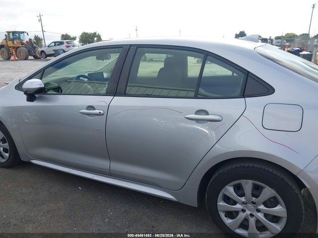 Toyota COROLLA LE 2022 JTDEPMAE3NJ227204 Image 15