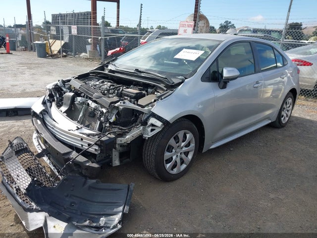Toyota COROLLA LE 2022 JTDEPMAE3NJ227204 Image 2