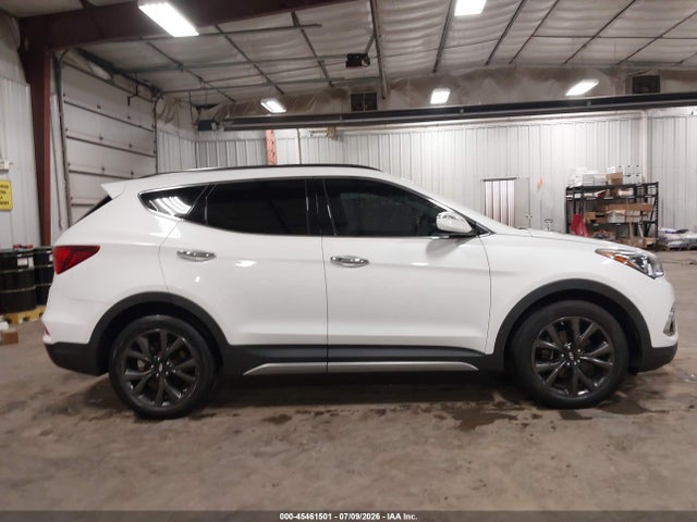 Продажа на аукционе авто 2017 Hyundai Santa Fe Sport 2.0t Ultimate, vin: 5XYZWDLA7HG417297, номер лота: 45461501