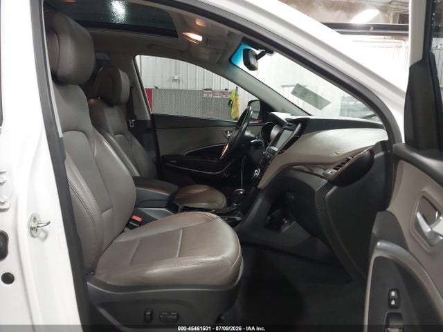 Продажа на аукционе авто 2017 Hyundai Santa Fe Sport 2.0t Ultimate, vin: 5XYZWDLA7HG417297, номер лота: 45461501