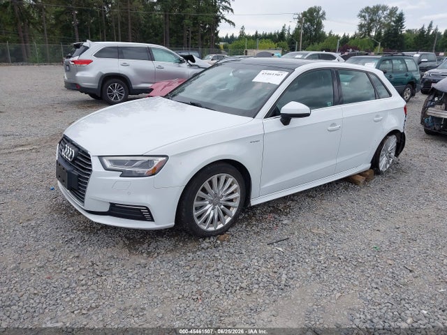 Audi A3 Sportback E-tron Premium Plus 2017 WAUTPBFF0HA058080 Image 2