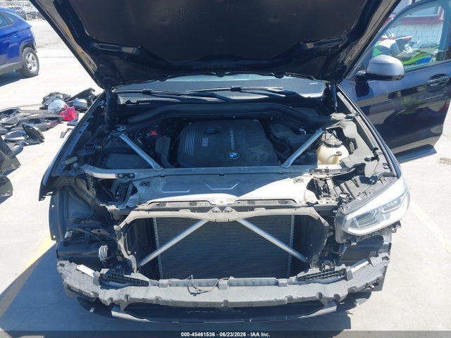 BMW X3 M40i 2018 5UXTS3C52J0Y97726 Image 10