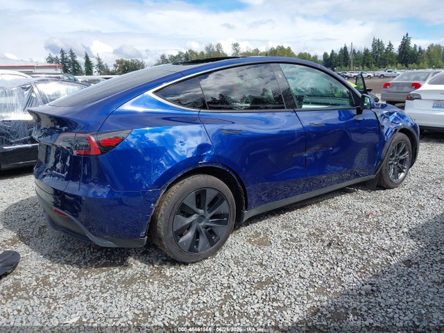 Продажа на аукционе авто 2025 Tesla Model Y Long Range Dual Motor All-wheel Drive, vin: 7SAYGAEE1SF277952, номер лота: 45461566