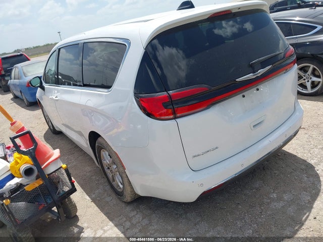 Chrysler Pacifica Touring L 2024 2C4RC1BG4RR151991 Image 3