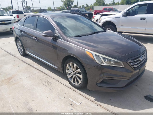 2015 5NPE34AF3FH081711 main image