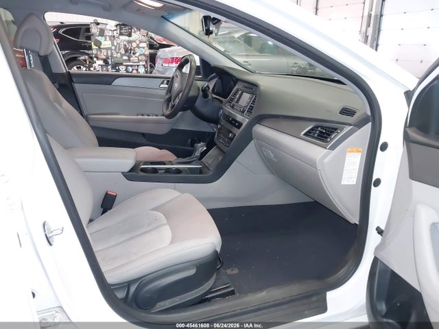 Aukcja sprzedaży 2016 Hyundai Sonata Hybrid Se, vin: KMHE24L15GA023379, numer aukcji: 45461608