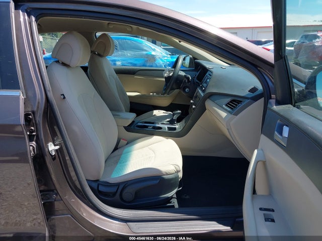 5NPE24AF4FH117635 Hyundai SONATA SE