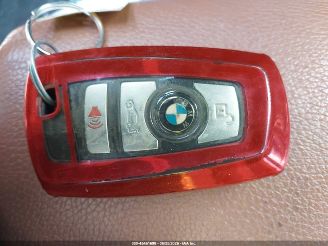 2016 Bmw 328i მანქანა იყიდება აუქციონზე, vin: WBA8E9G54GNT84711, აუქციონის ნომერი: 45461698