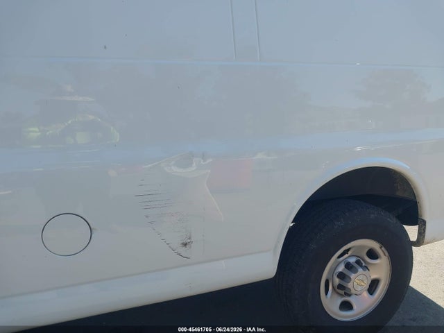 1GCWGAFP7P1110032 Chevrolet Express Cargo Rwd 2500 Regular Wheelbase Wt