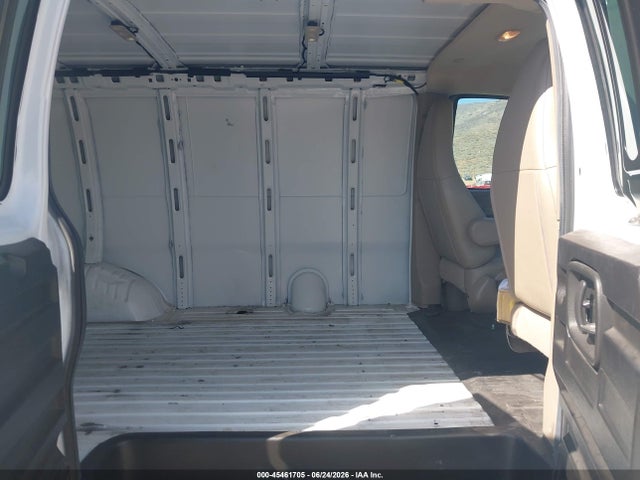 1GCWGAFP7P1110032 Chevrolet Express Cargo Rwd 2500 Regular Wheelbase Wt
