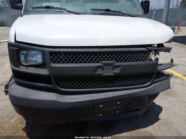 Chevrolet Express 2500 Work Van 2017 1GCWGAFF8H1128578 Image 18