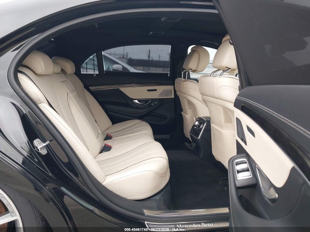WDDUG8CB4FA180326 Mercedes-Benz S 550