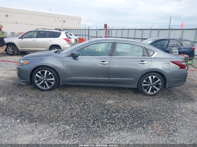 2017 Nissan Altima 2.5 Sr მანქანა იყიდება აუქციონზე, vin: 1N4AL3AP9HC255013, აუქციონის ნომერი: 45461774
